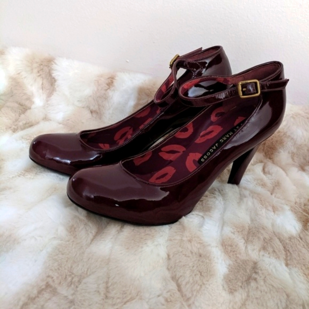 Marc by Marc Jacobs burgundy Mary Jane pump